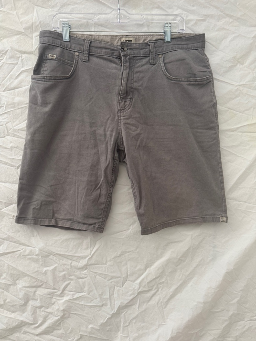 90’s Y2K Vans Men's Gray Denim Jean Shorts - Classic Five-Pocket
